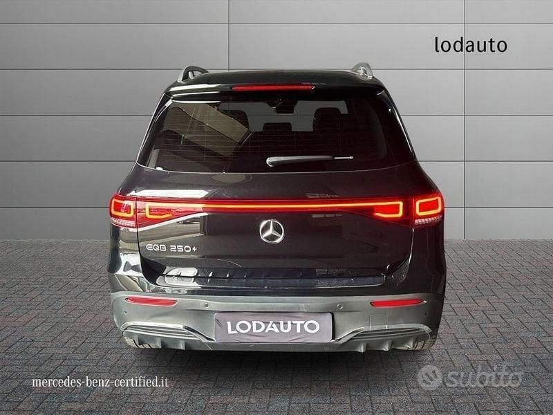 Usata Mercedes EQB250+ Premium Plus 94 kW (129 CV) 2024 Nero SUV