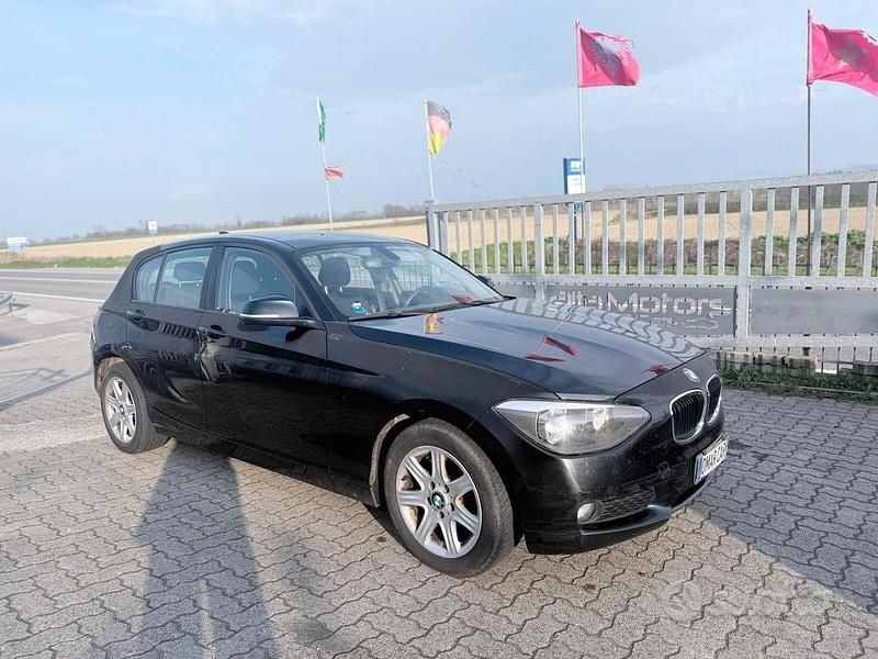 Usata BMW 116 115 CV (84 kW) 2012 Nero Utilitaria