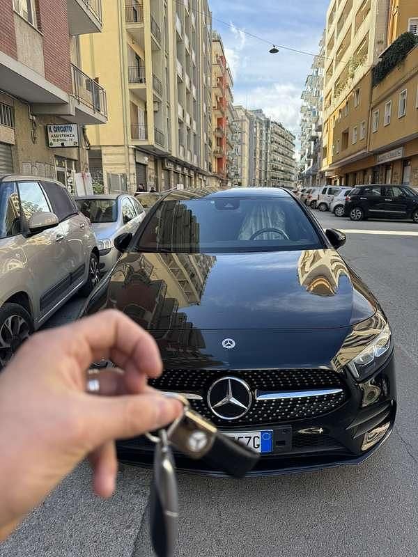 Usata Mercedes A180 Premium 116 CV (85 kW) 2021 Nero Berlina