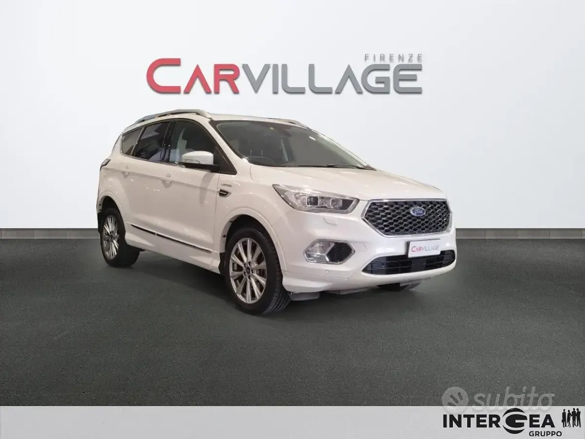 Usata Ford Kuga Vignale 179 CV (131 kW) 2019 Bianco SUV