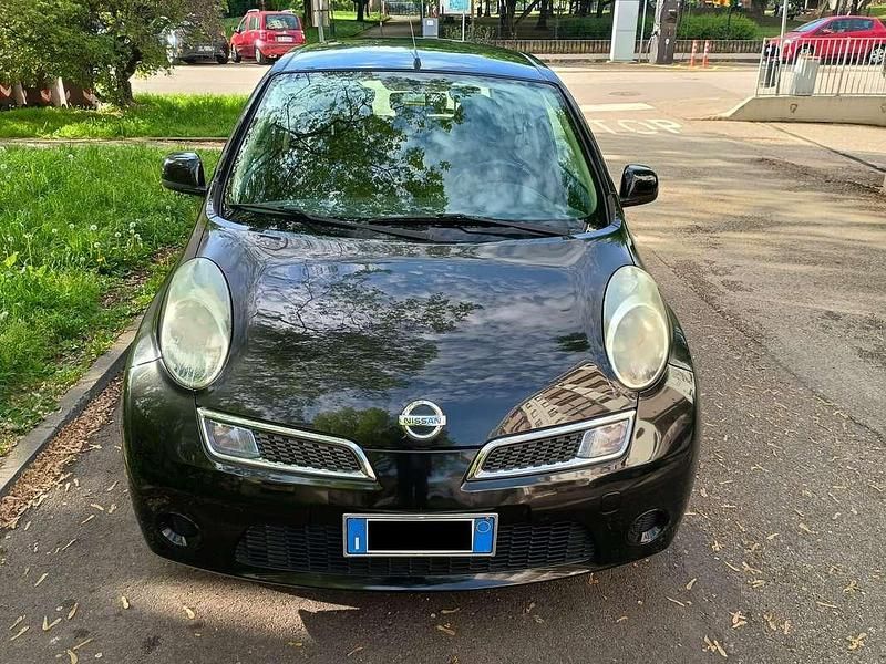 Usata Nissan Micra N-TEC 80 CV (58 kW) 2010 Nero Utilitaria