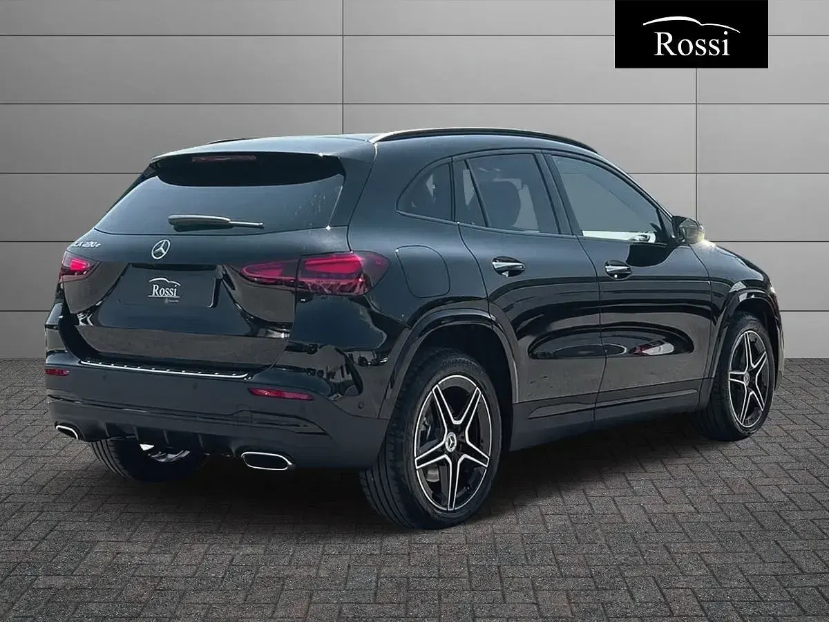 Nuova Mercedes GLA250 163 CV (119 kW) 2026 Nero SUV