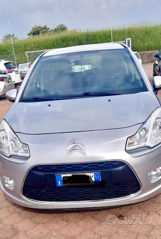 Usata 2012 Citroën C3 Exclusive Due volumi | 6700 € (Buon prezzo) - Immagine 1/4