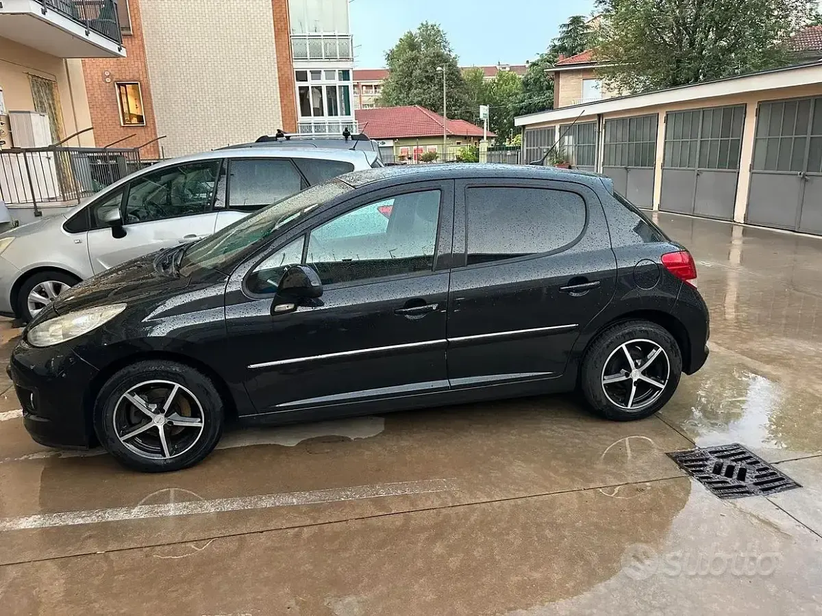 Usata Peugeot 207 88 CV (64 kW) 2010 Berlina