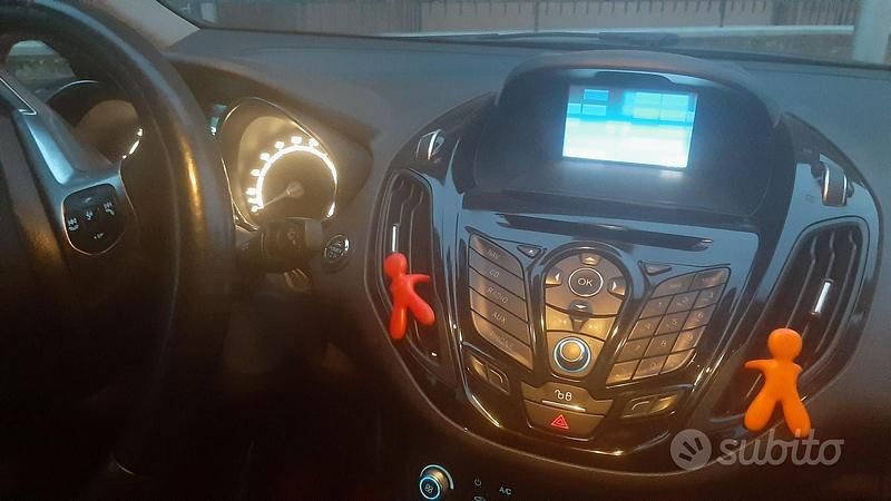 Usata Ford B-MAX Titanium 95 CV (69 kW) 2017 Grigio Monovolume