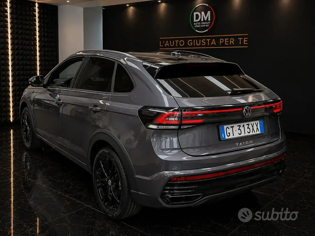 Usata VW Taigo R-line 115 CV (84 kW) 2024 Grigio scuro SUV