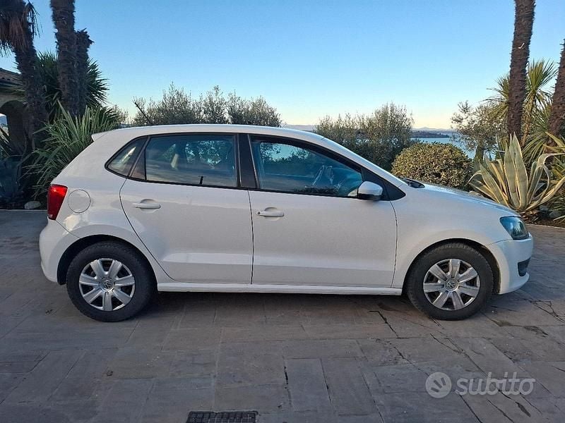 Usata VW Polo United 75 CV (55 kW) 2013 Bianco Utilitaria