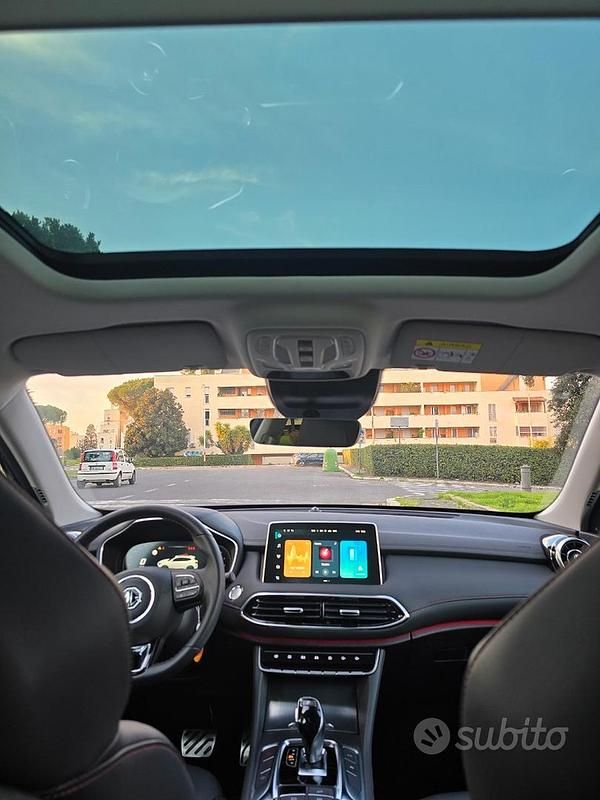 Usata MG HS Luxury 162 CV (119 kW) 2024 Nero SUV