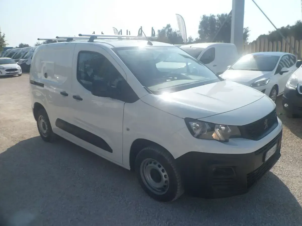 Usata Peugeot Partner 101 CV (74 kW) 2021 Bianco Monovolume