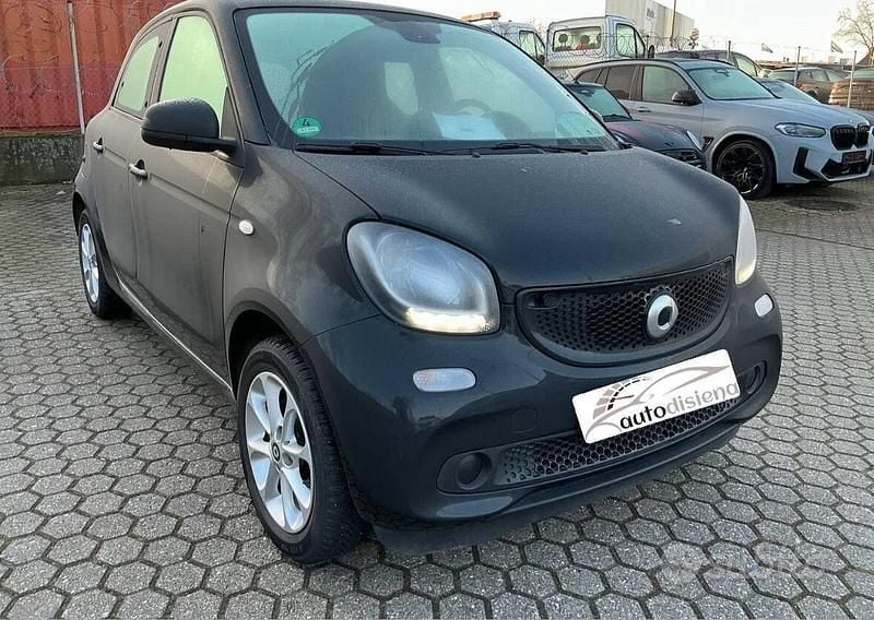 Usata Smart ForFour Passion 70 CV (51 kW) 2017 Nero Utilitaria