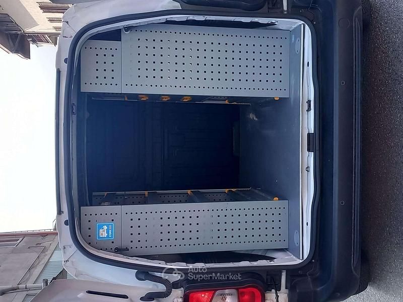 Usata Peugeot Partner 131 CV (96 kW) 2022 Other Monovolume