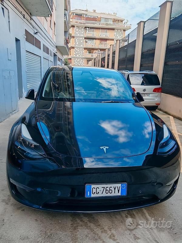 Usata Tesla Model Y 250 kW (340 CV) 2021 Nero SUV