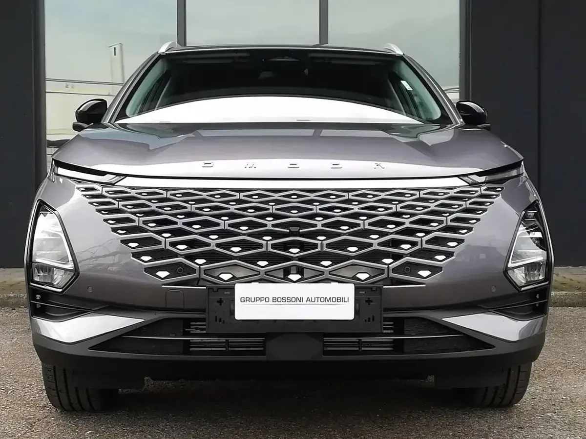 Usata Omoda 5 147 CV (108 kW) 2025 Grigio SUV