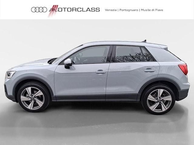 Usata Audi Q2 Admired 110 CV (80 kW) 2022 Grigio zinco perla SUV