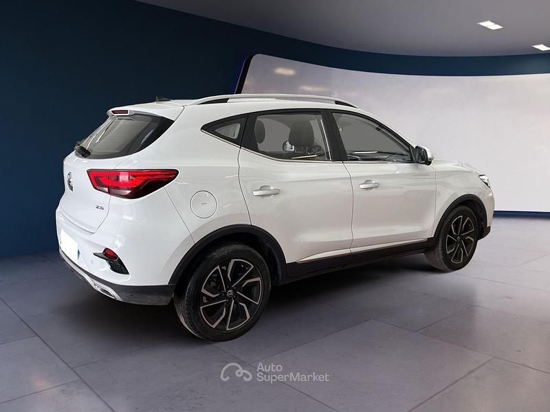 Usata MG ZS Luxury 106 CV (77 kW) 2023 Bianco SUV