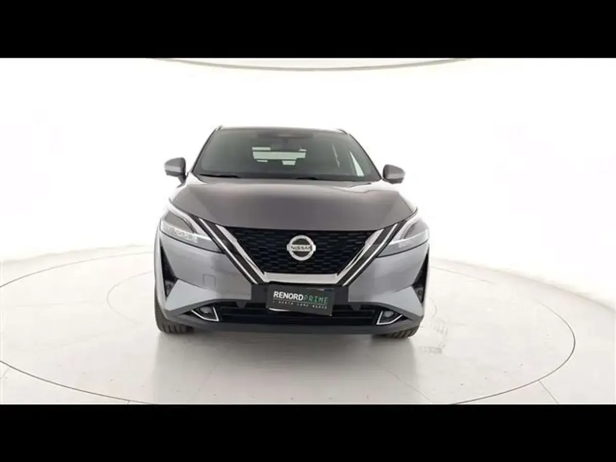 Usata Nissan Qashqai Tekna+ 158 CV (116 kW) 2022 Grigio scuro SUV
