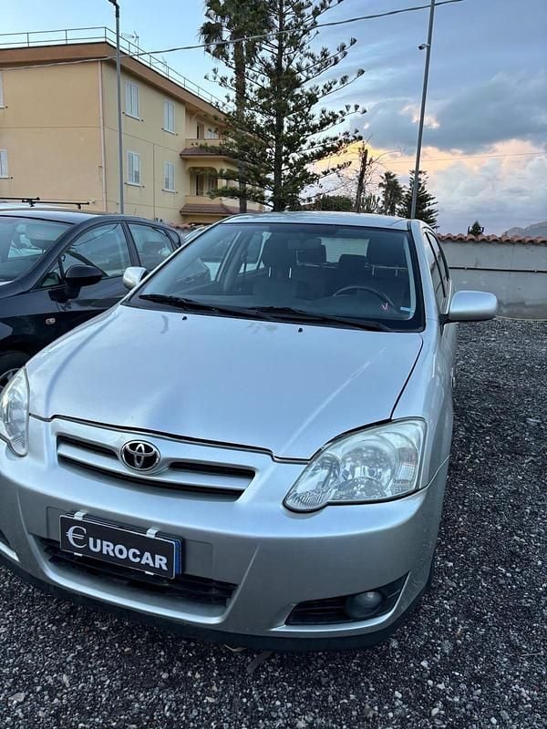 Usata Toyota Corolla 89 CV (65 kW) 2006 Grigio Berlina