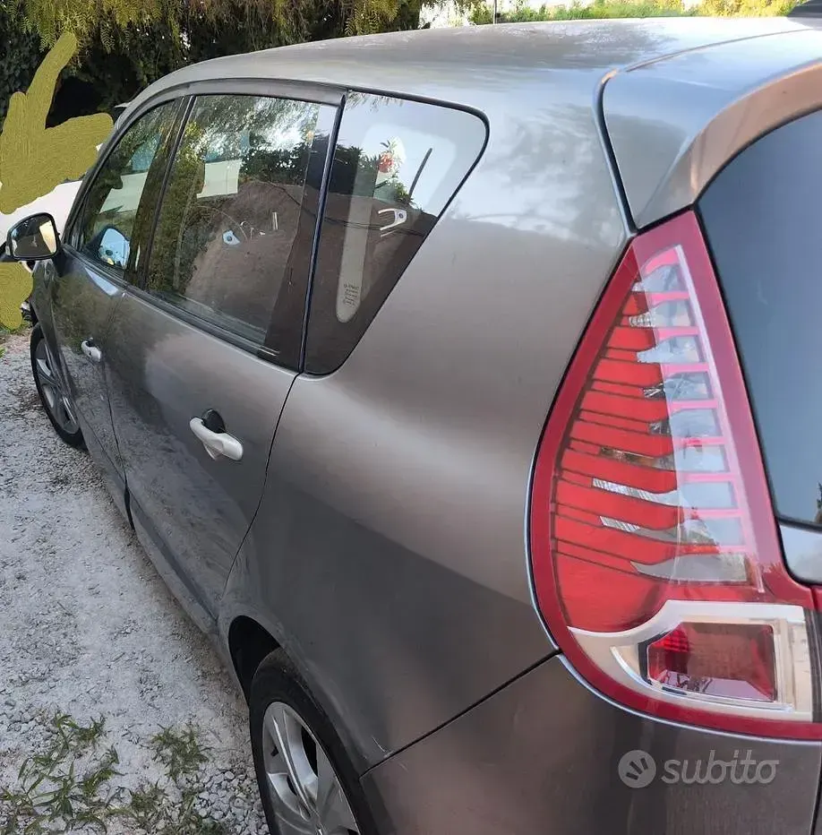Usata Renault Scénic 130 CV (95 kW) 2010 Monovolume