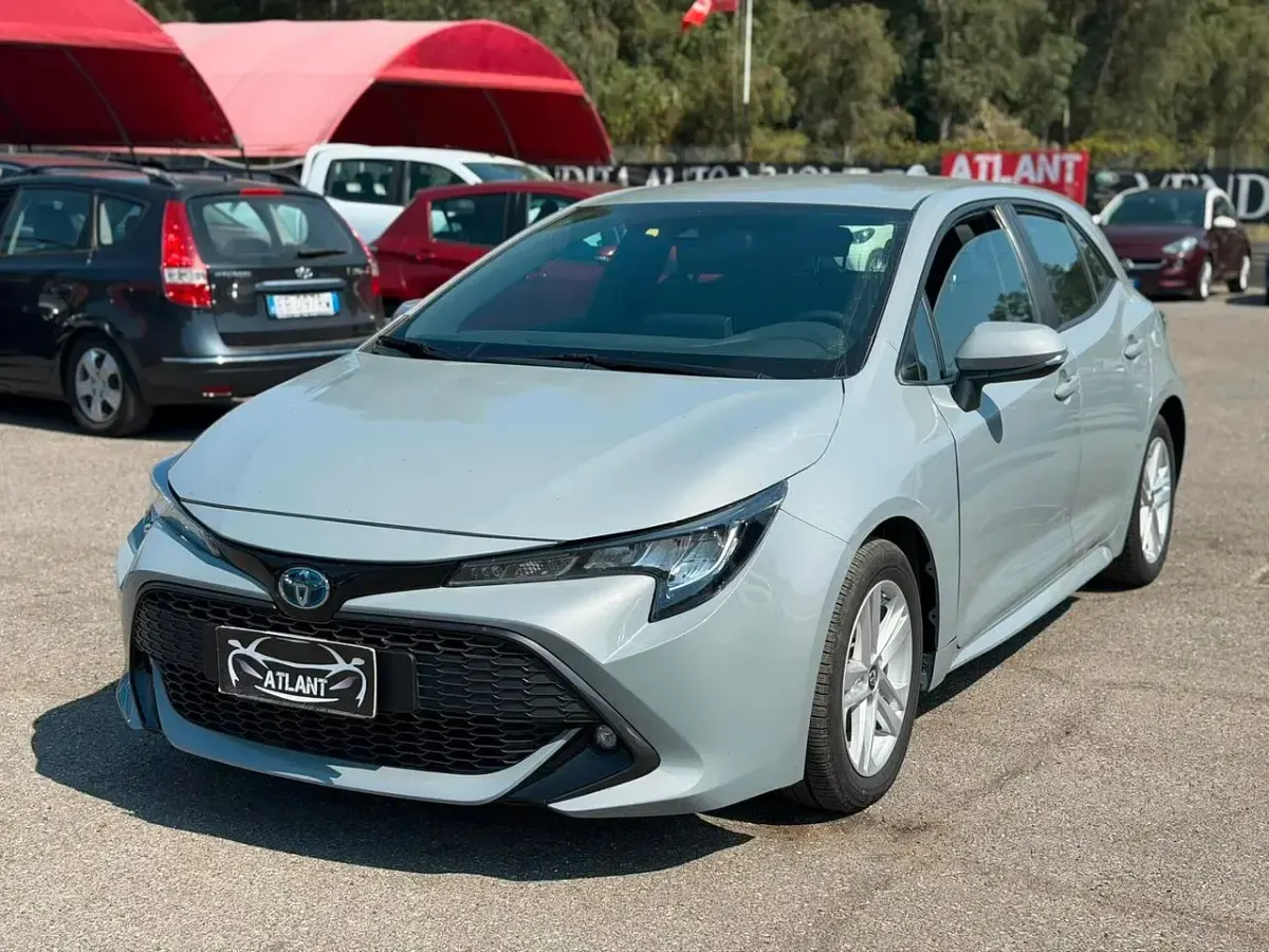 Usata Toyota Corolla Style 98 CV (72 kW) 2022 Grigio Berlina