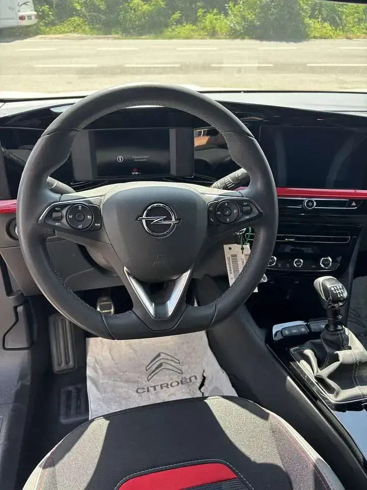 Usata Opel Mokka GS Line 131 CV (96 kW) 2021 Bianco SUV