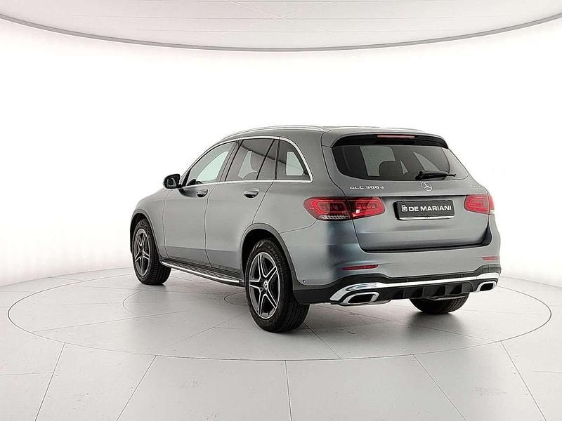 Usata Mercedes GLC300 Premium 245 CV (180 kW) 2021 Grigio selenite magno designo SUV