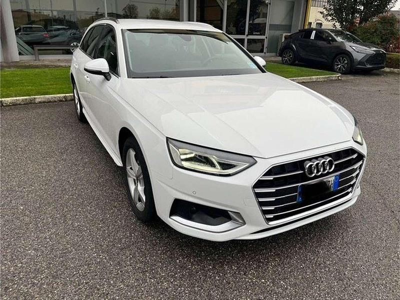 Bianco Usata 2022 Audi A4 Advanced Station wagon | 22.900 € (Buon prezzo) - Immagine 1/4