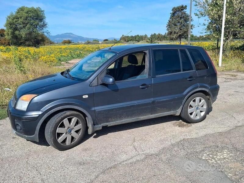 Usata Ford Fusion 80 CV (58 kW) 2008 Berlina