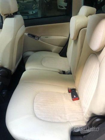 Usata Lancia Musa 101 CV (74 kW) 2006 Blu Monovolume