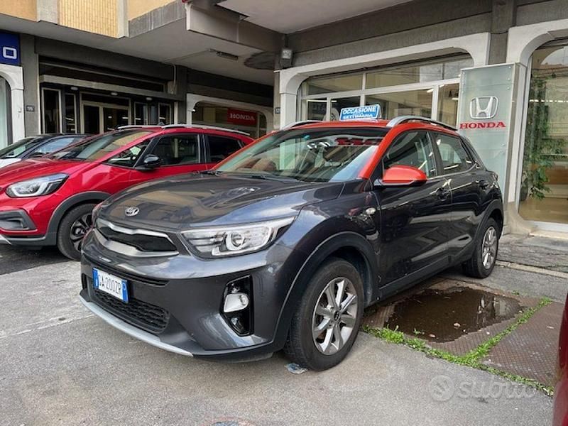 Usata Kia Stonic Style 115 CV (84 kW) 2020 Grigio SUV