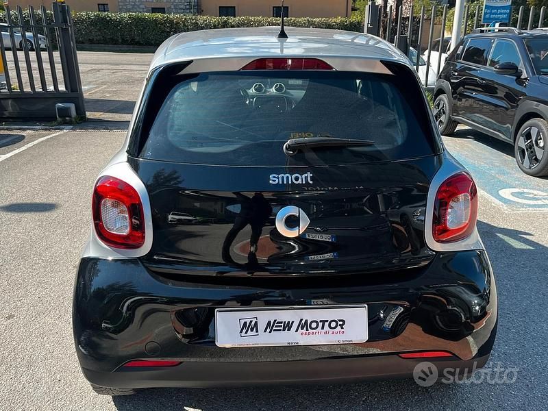 Usata Smart ForFour Passion 73 CV (53 kW) 2019 Nero Utilitaria