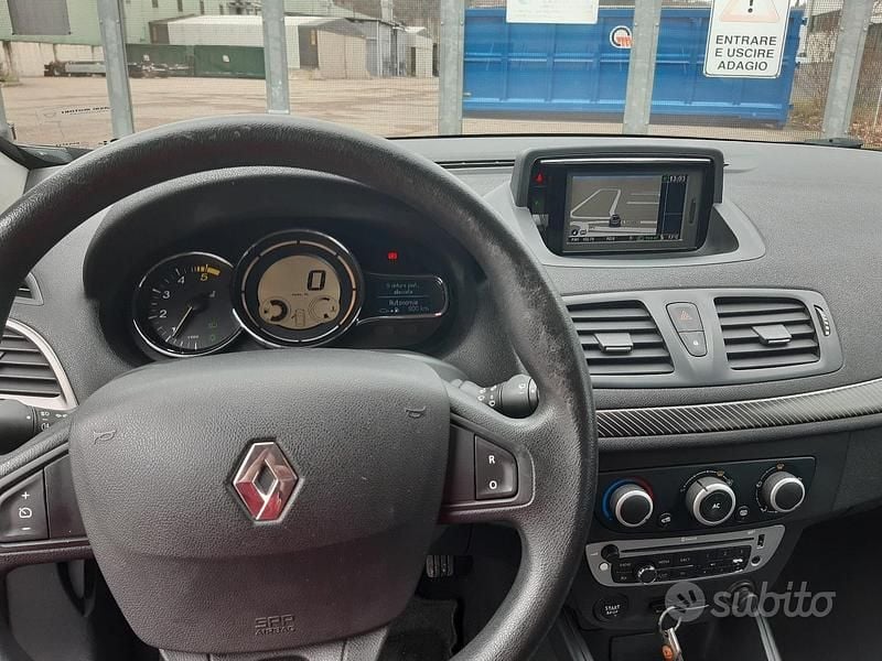 Usata Renault Mégane GrandTour 110 CV (80 kW) 2012 Nero Station wagon