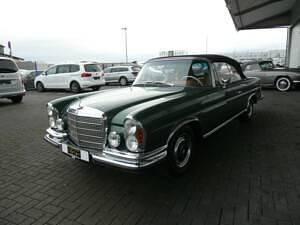 Usata Mercedes 280 SE 200 CV (147 kW) 1970 Verde Cabrio