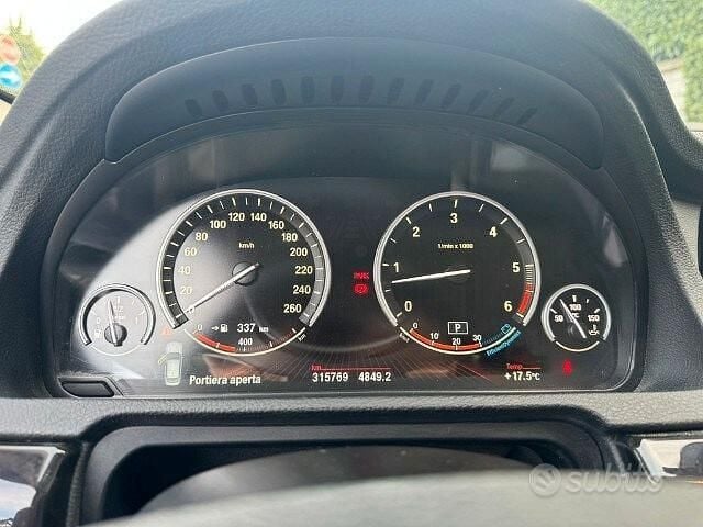 Usata BMW 530 244 CV (179 kW) 2012 Bianco Berlina