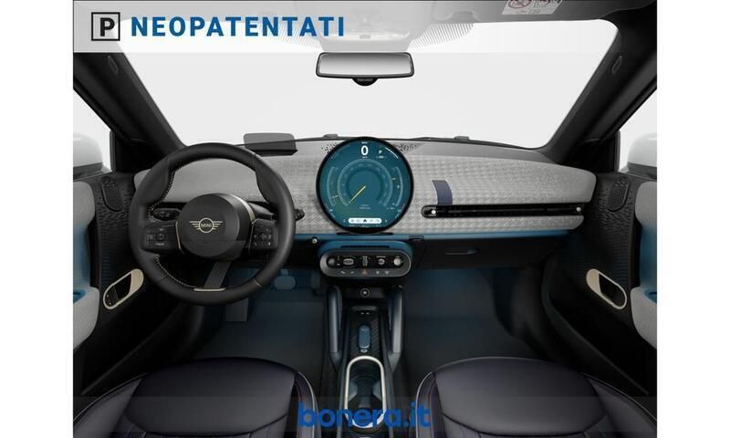 Nuova Mini Cooper Favoured 159 kW (217 CV) 2025 Grigio Utilitaria