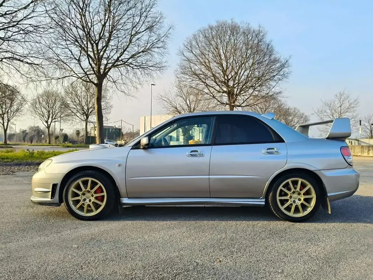 Usata Subaru Impreza 280 CV (205 kW) 2006 Grigio Berlina