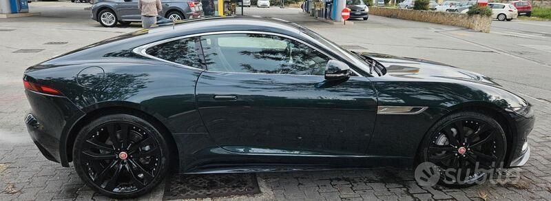 Usata Jaguar F-Type 300 CV (220 kW) 2023 Verde Coupé