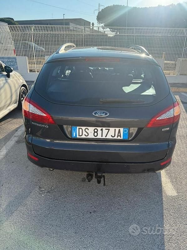 Usata Ford Mondeo Ghia 140 CV (102 kW) 2008 Blu/azzurro Station wagon