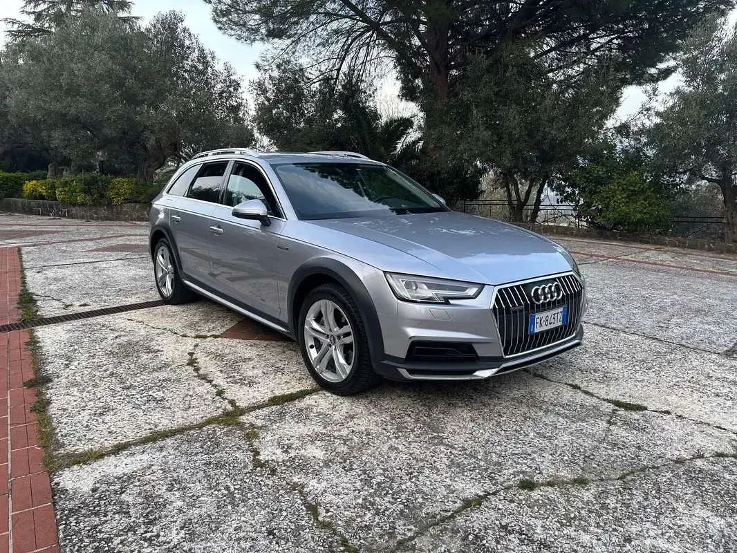 Usata Audi A4 Allroad Business 190 CV (139 kW) 2017 Argento Station wagon