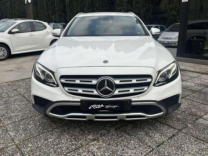 Usata Mercedes E220 All-Terrain 194 CV (142 kW) 2018 Bianco Station wagon