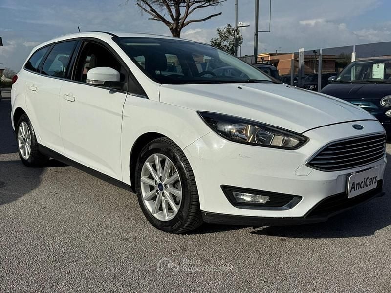 Begagnad Ford Focus Titanium 95 HK (69 kW) 2017 Vit Kombi