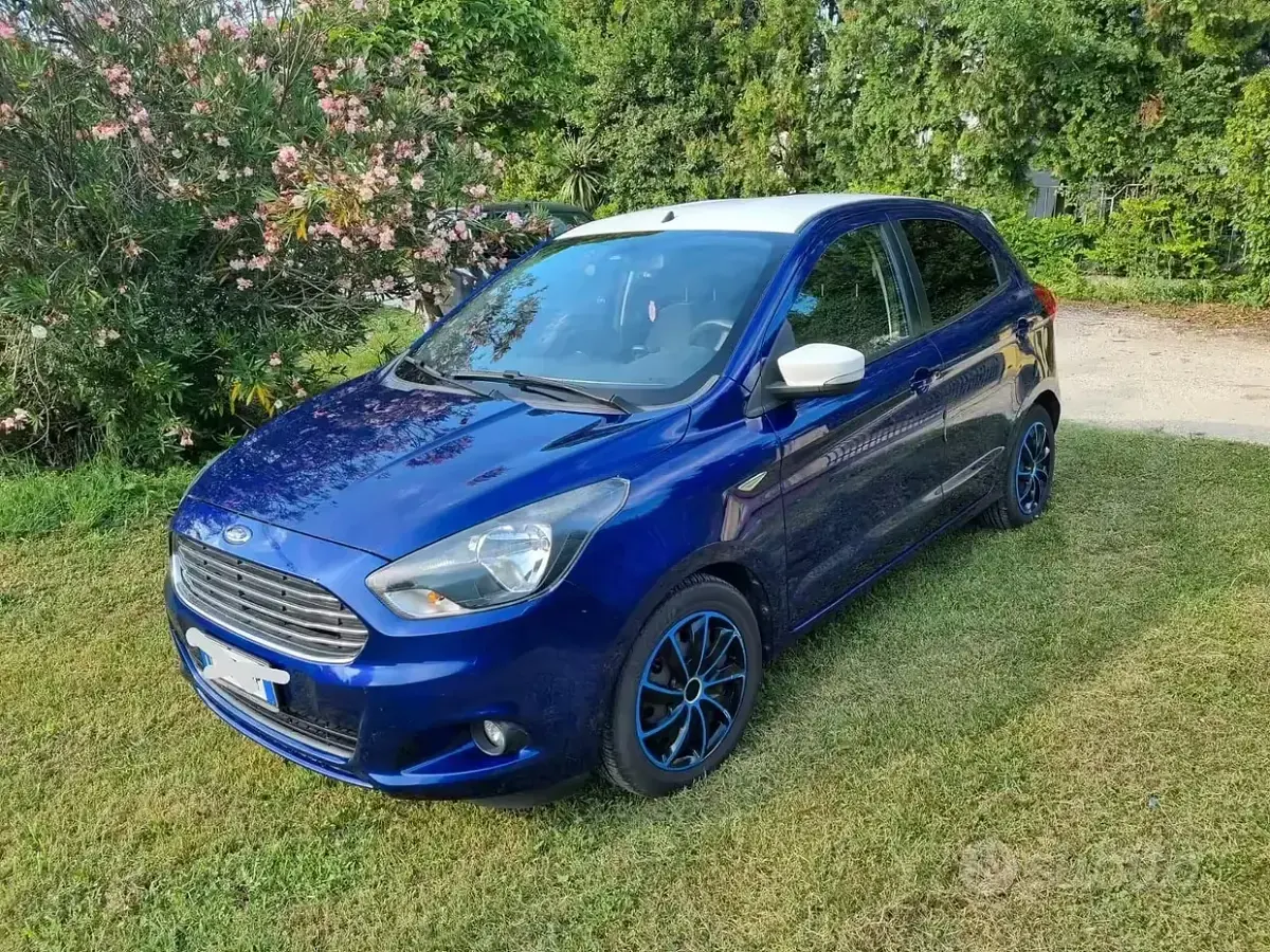 Usata Ford Ka Plus 70 CV (51 kW) 2017 Bluazzurro Utilitaria