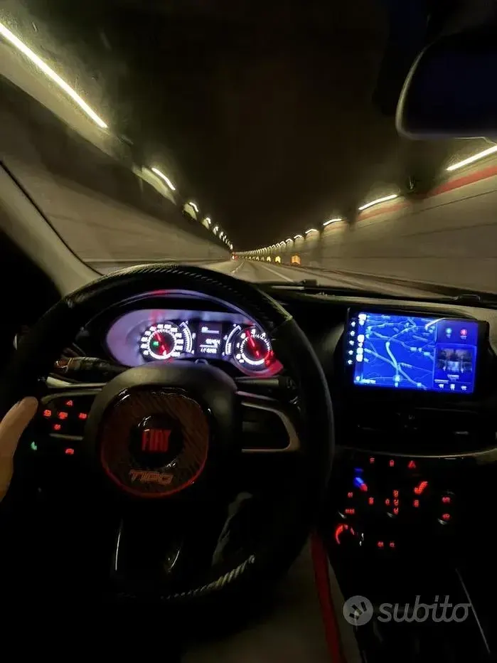 Usata Fiat Tipo 95 CV (69 kW) 2016 Rosso Berlina
