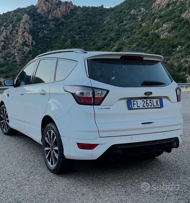 Usado Ford Kuga ST 120 CV (88 kW) 2017 SUV