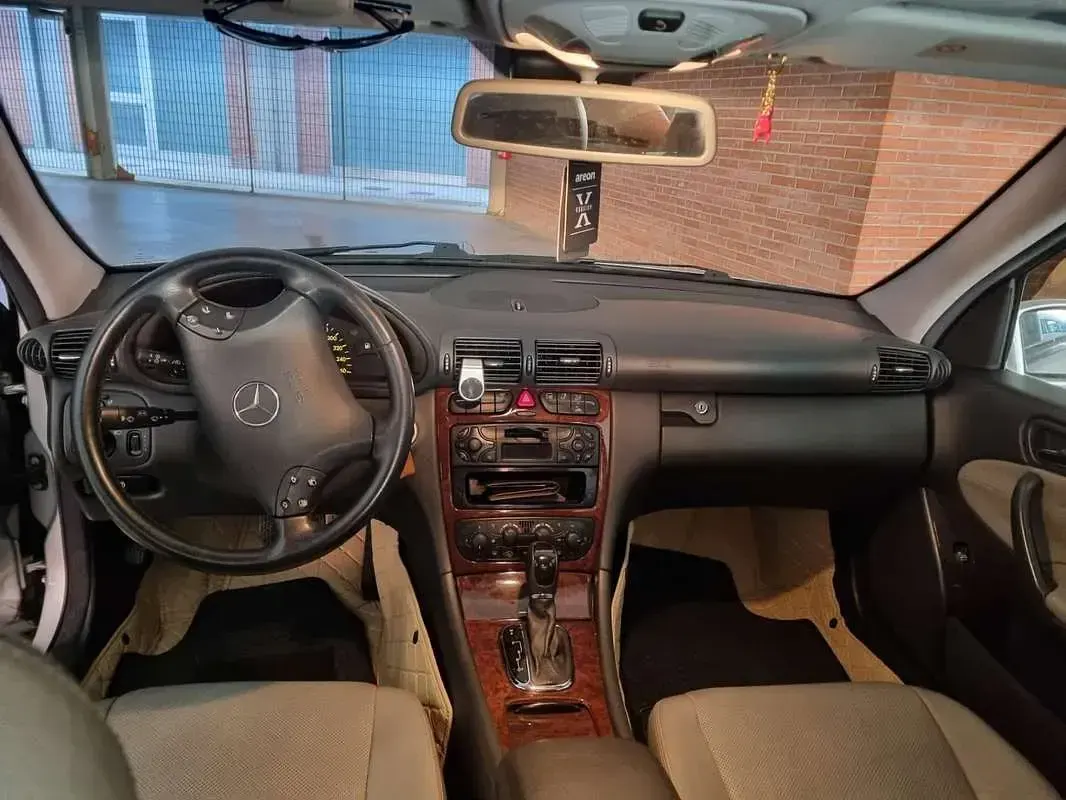 Occasion Mercedes C220 Elegance 143 ch (105 kW) 2001 Gris Berline