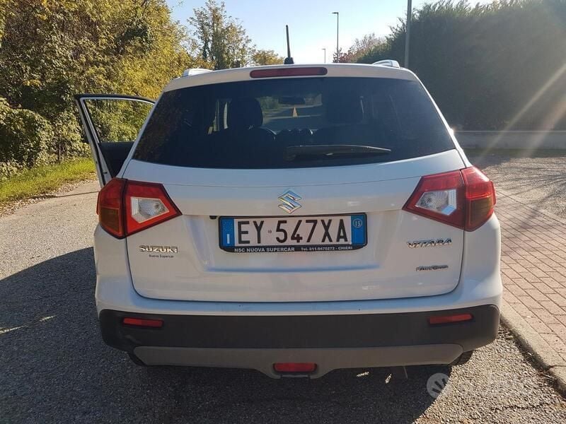 Usata Suzuki Vitara 120 CV (88 kW) 2015 Bianco SUV