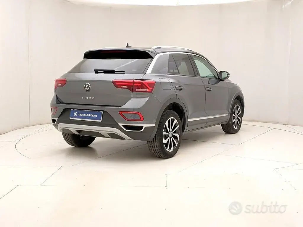 Usata VW T-Roc Style 110 CV (80 kW) 2023 Nero SUV