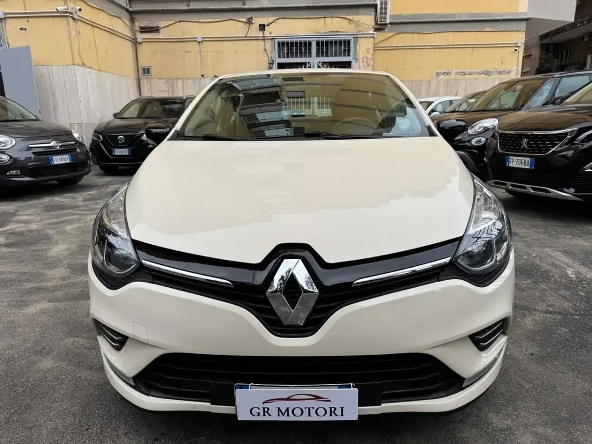 Usata Renault Clio Life 74 CV (54 kW) 2016 Beige Utilitaria