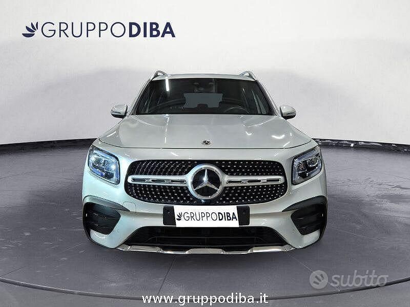 Usata Mercedes GLB200 Premium 150 CV (110 kW) 2023 Grigio SUV