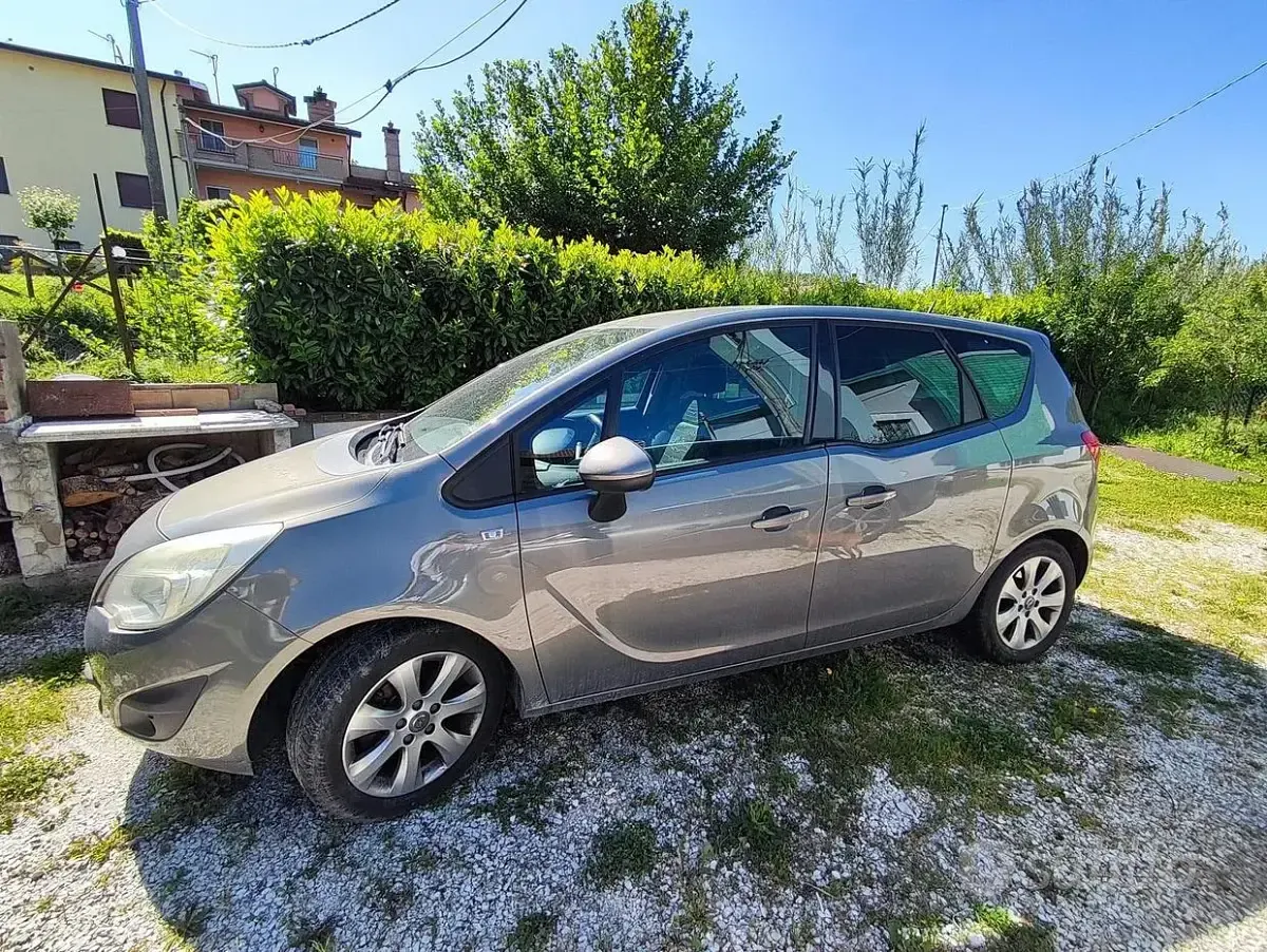 Usata Opel Meriva 2011 Monovolume