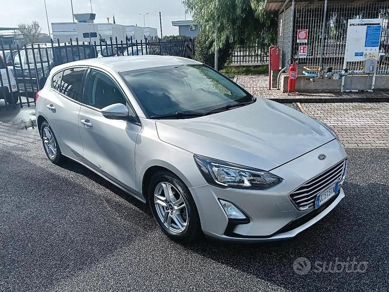 Usata Ford Focus 120 CV (88 kW) 2020 Grigio Berlina